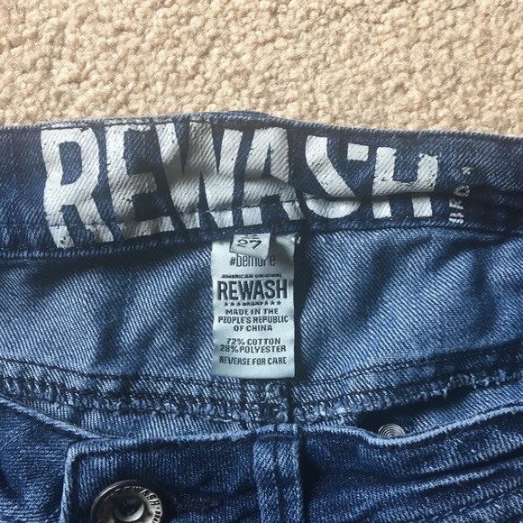 Cute Jean Shorts w/navy lace - Picture 4 of 5